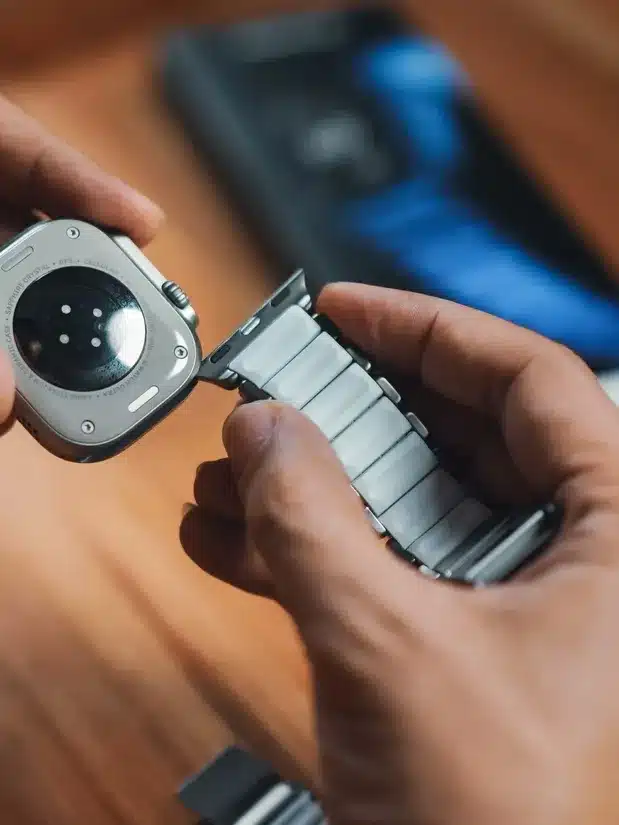 Nomad Stratos Band for Apple Watch