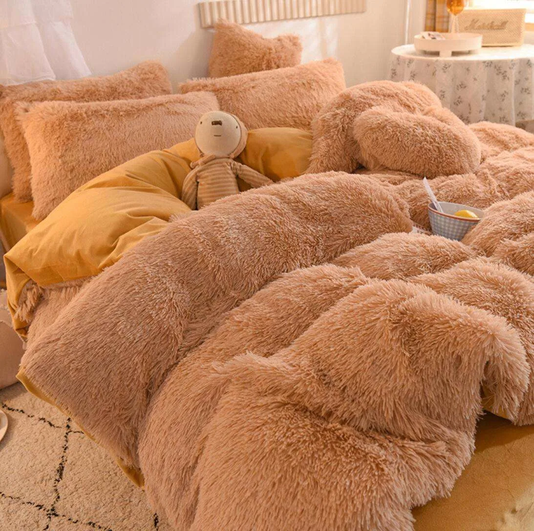 Warm and Elegant Fluffy Plush Fleece 4 Pieces Bedding Set