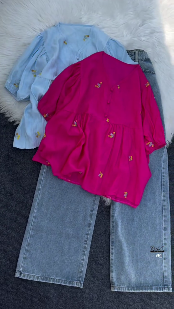 Women’s Casual Embroidered Peplum Top with Long Sleeves and V-Neck in Pink and Light Blue Paired with High-Waist Wide-Leg Denim Jeans – Stylish Comfortable Everyday Wear Outfit Set