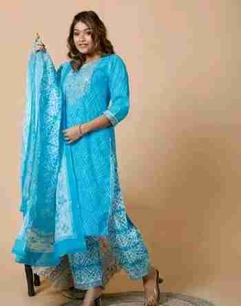 Chitrarekha Voguish Women Kurta Sets