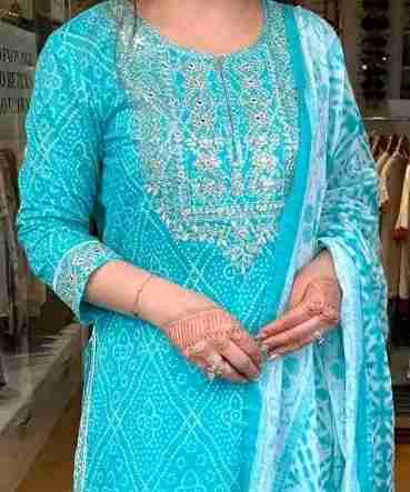 Chitrarekha Voguish Women Kurta Sets