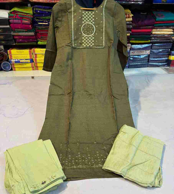 Women’s Casual Embroidery Cotton Kurta Set