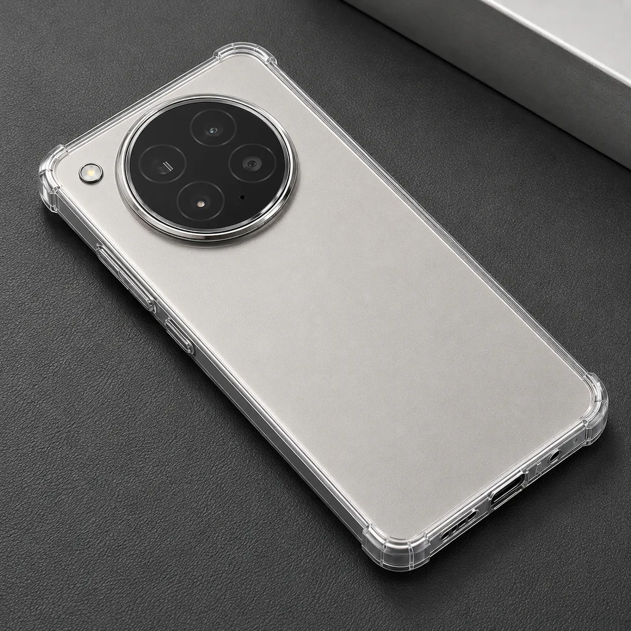 Ivory Luxe Smartphone with Statement Circular Camera Module Case